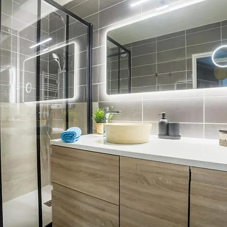 Agreable 2 Pieces Dans Residence Avec Piscine Apartamento *